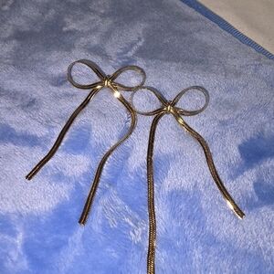 Chic Gold Bow Earrings
